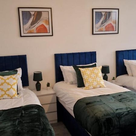 1 Bedroom Apartment - Flitwick - Contractor Friendly - Tourist Ready - Full Kitchen - Wifi - Smart Tv - Sofa Bed - Free Parking - Ideal For Short Or Long Stays Екстериор снимка