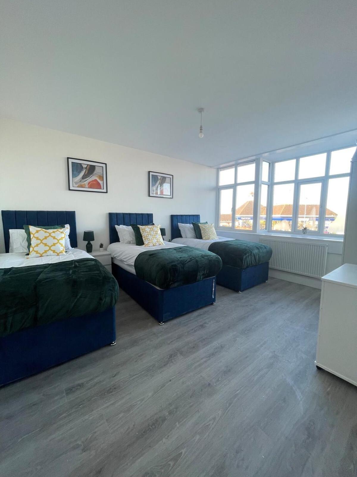 1 Bedroom Apartment - Flitwick - Contractor Friendly - Tourist Ready - Full Kitchen - Wifi - Smart Tv - Sofa Bed - Free Parking - Ideal For Short Or Long Stays Екстериор снимка
